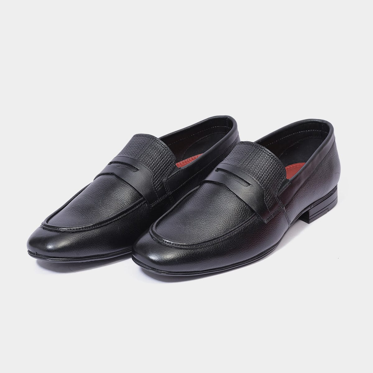 Zillionaire Black Flexible Formal Loafer for Men