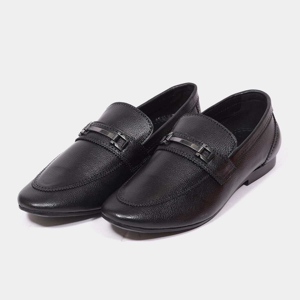 Zillionaire Textured Leather Casual Loafers for Men