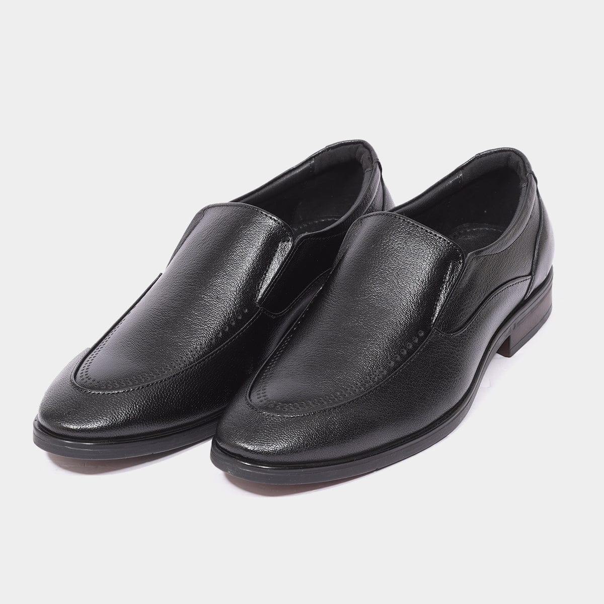 Zillionaire Black Pointed Toe Formal Shoe for Men