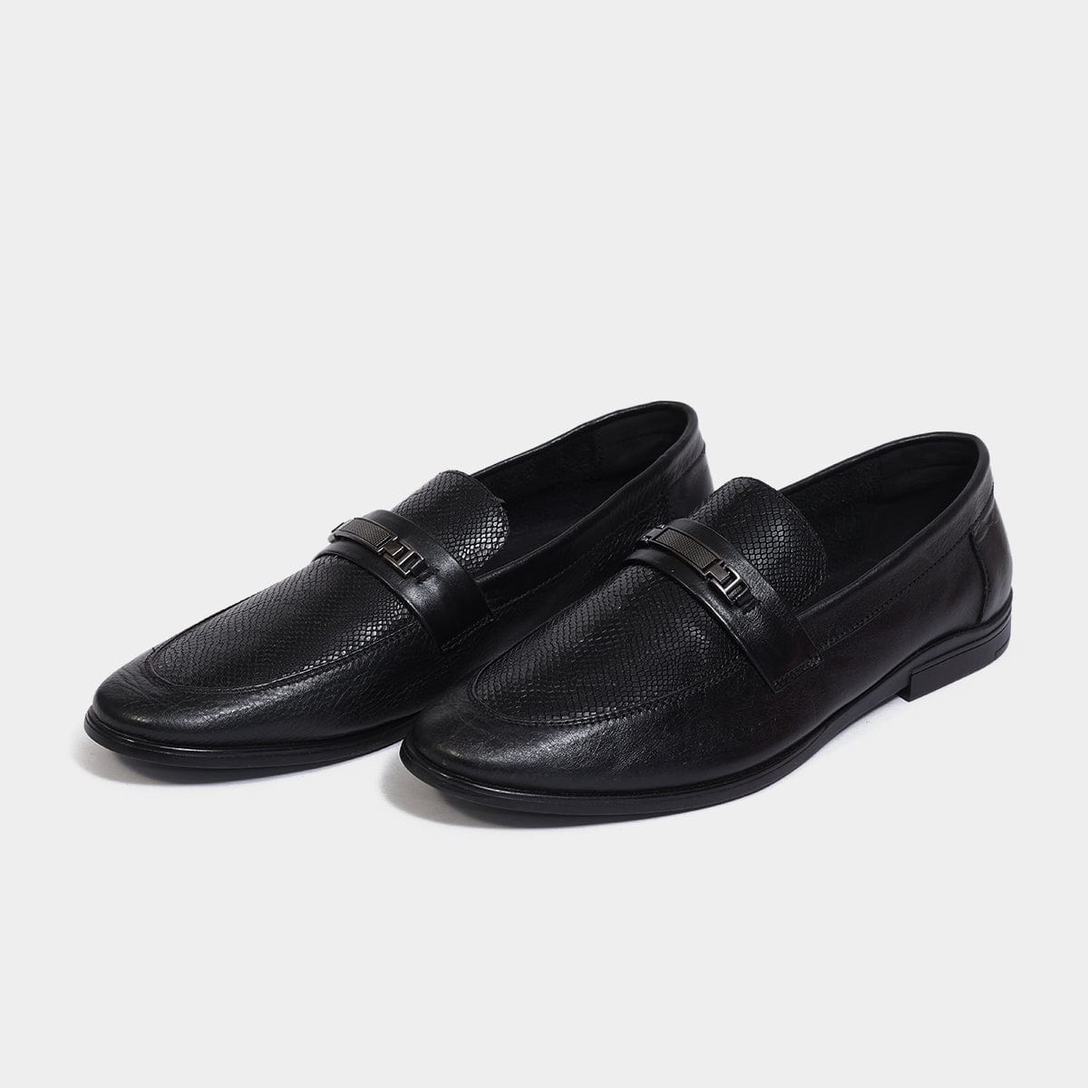 Zillionaire Black Dailywear Formal Shoe for Men