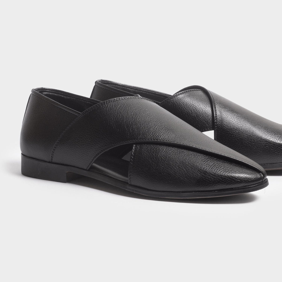 Mojari Cum Loafer for Men – Angle View | Warehouse Footwear