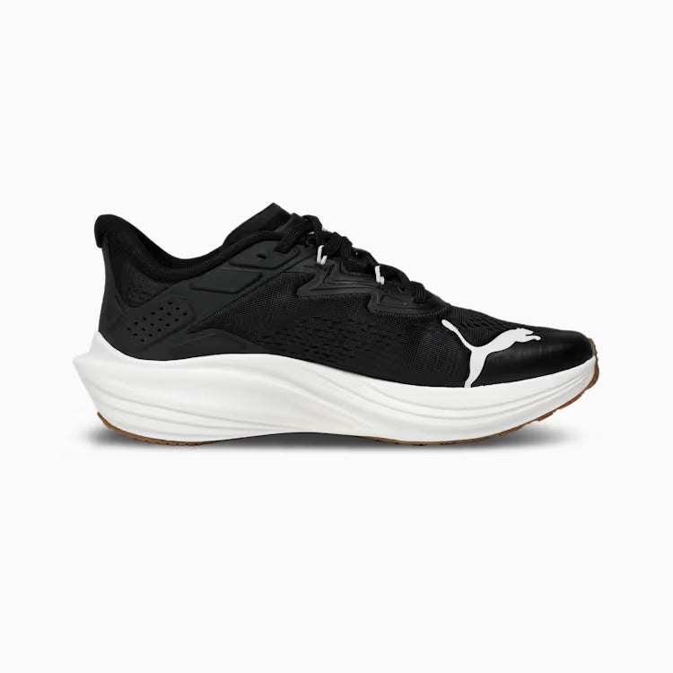 sports shoes