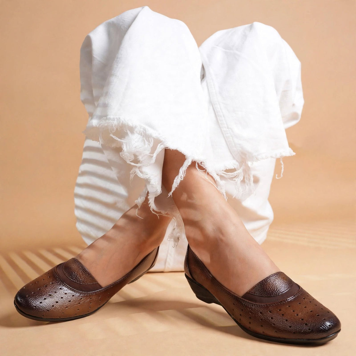 Dual Ton Leather Belly for Women