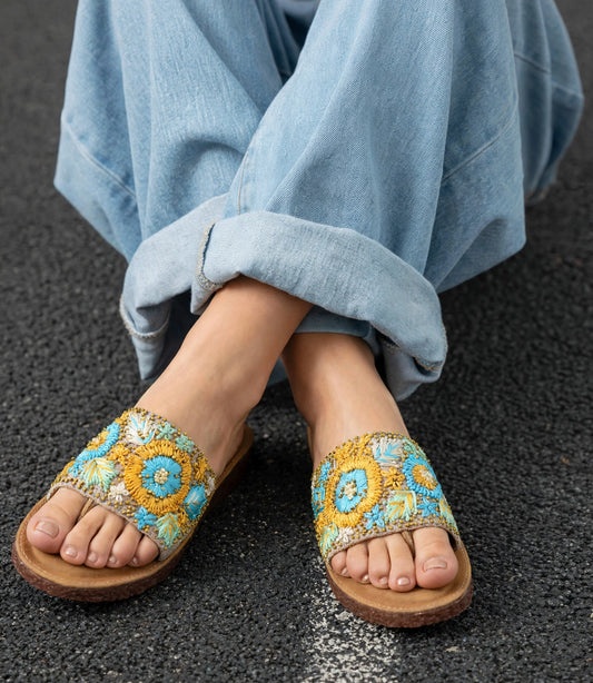 Floral Kadhai Slider – Festive Toe Ring Flats for Women