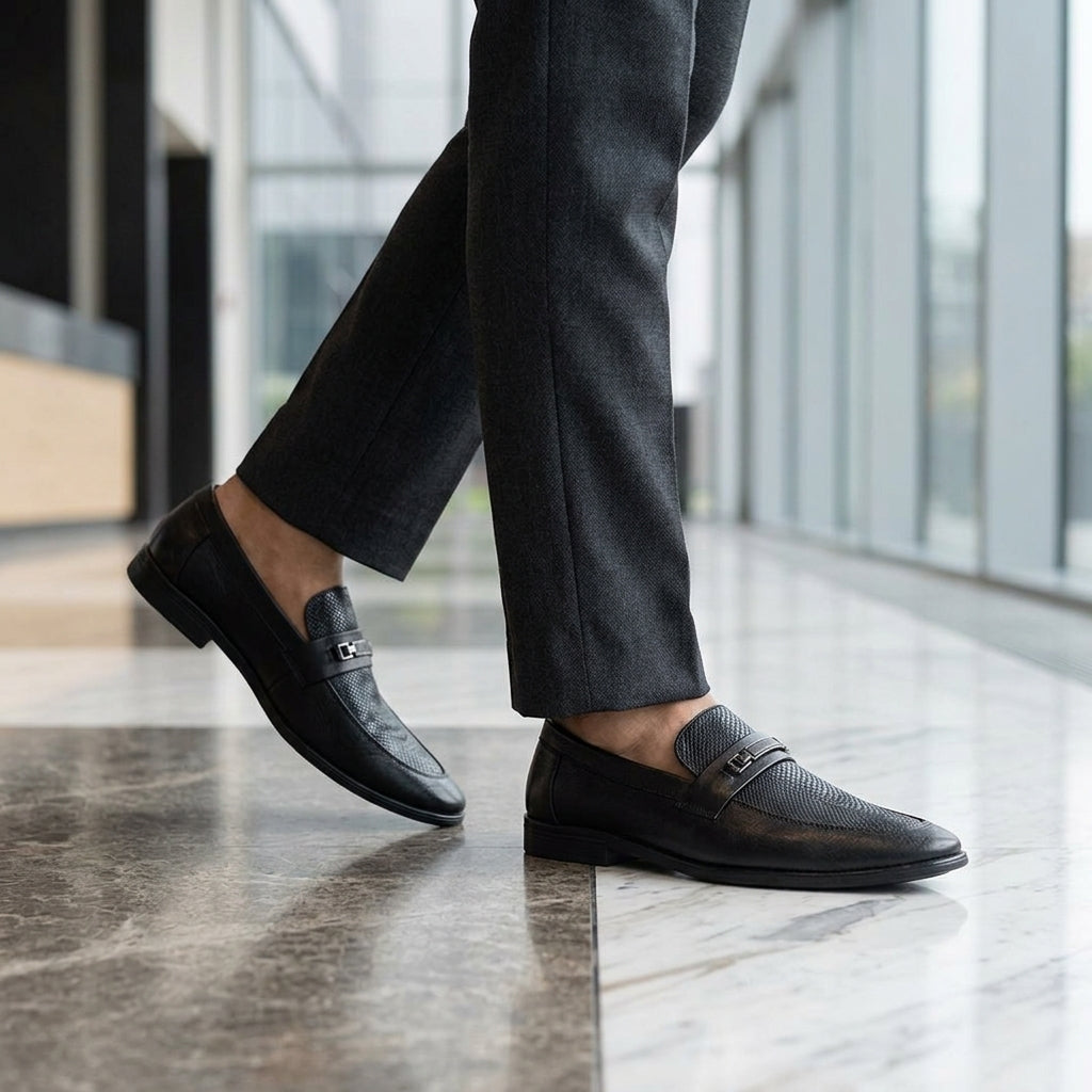 Zillionaire Black Dailywear Formal Shoe for Men