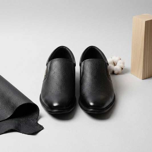 Zillionaire Black Leather Slip-On Formal Shoes For Men